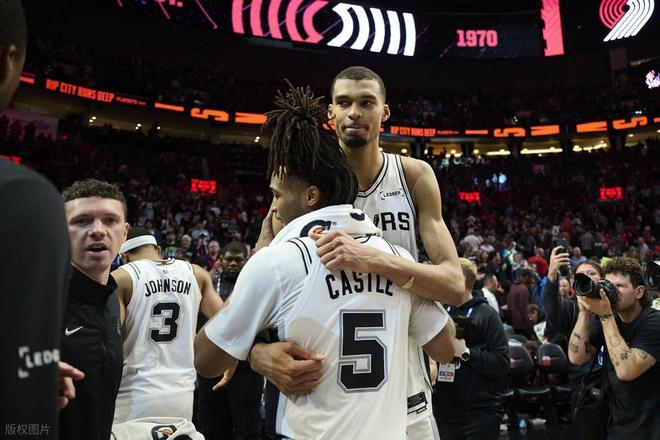 文班汗都没出！马刺大胜开拓者，4-1晋级！这一战彻底看清6个现实