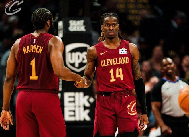 轰38+6+6！能联手哈登真好，米切尔赛后动情发声，这话他憋了太久