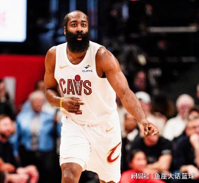 惨败！哈登18+4创两里程碑，巴恩斯33+11替补出奇兵，米切尔拉胯