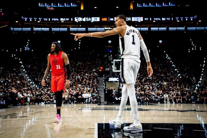 114-95！文班17+14+6封盖，马刺轻取开拓者，4-1挺进西部半决赛