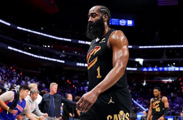狂轰27分6助！成NBA历史首人，但你确实老了，很难再拿总冠军了