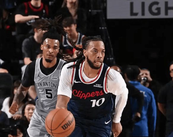 119-115！马刺胜快船，文班米奇领航，圣城复兴再起航