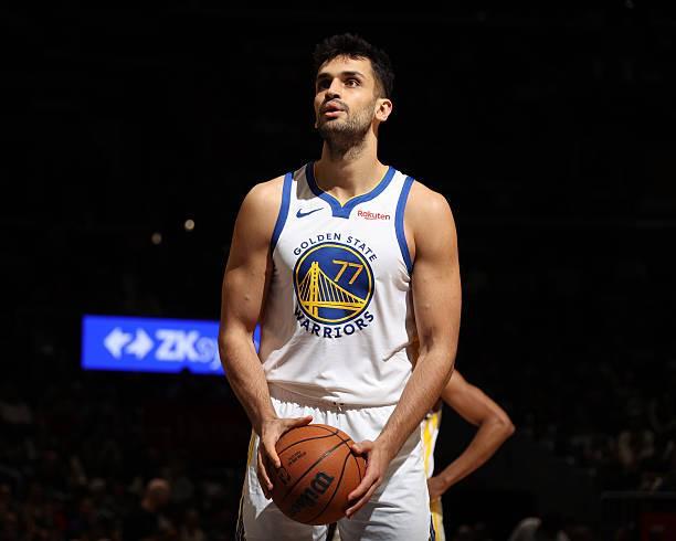 官方：勇士与土耳其中锋尤尔特塞文续签10天短合同