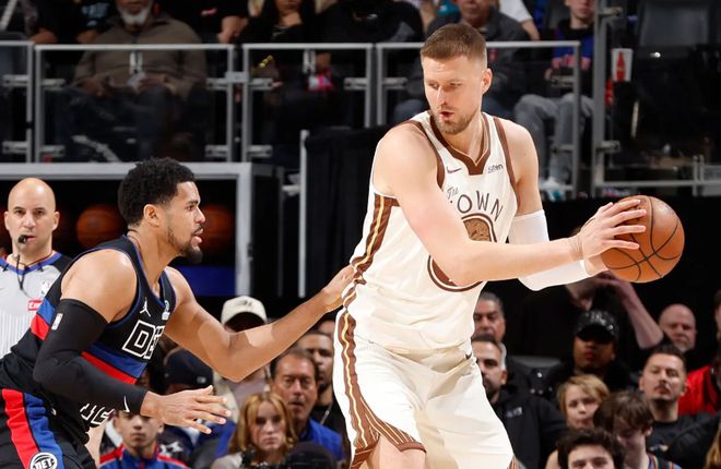 表现不佳还因伤提前伤退！勇士内线新援的情况还能更离谱一些吗？