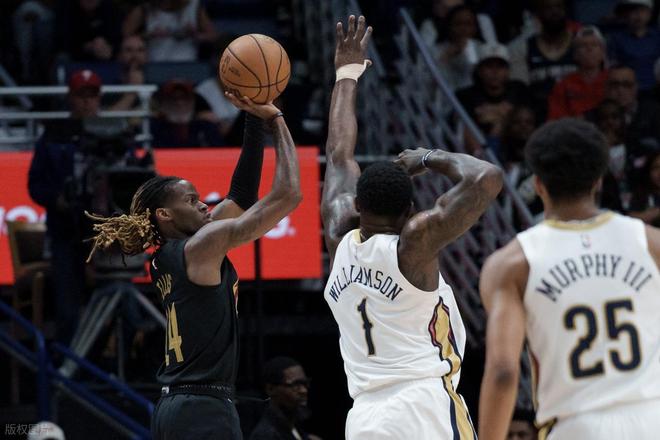 惊天大逆转！哈登末节超神！米切尔27+7+3杀死比赛，锡安打爆骑士