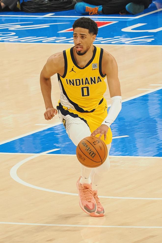 哈利伯顿谈特纳加盟雄鹿：NBA就是一门生意，祝他一切顺利