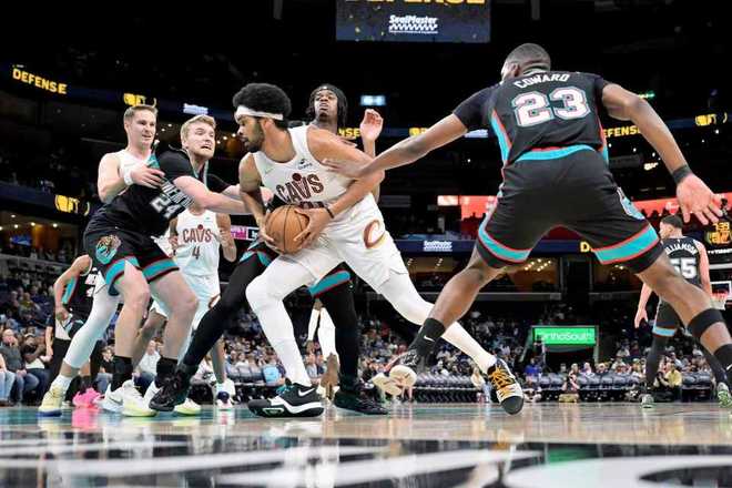 后詹皇时代首次！哈登轮休骑士逆转连两季50胜 灰熊29三分历史第1