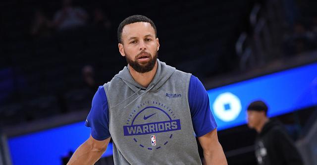 科尔：只要库里在场，比赛对所有人来说都会变得更轻松