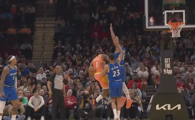 轰42+2+3！联手哈登变强了，米切尔说出心里话，梅里尔也更有底气