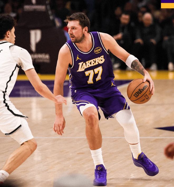 拒爆冷！湖人双杀篮网，詹姆斯历史第一，东契奇16技犯面临禁赛