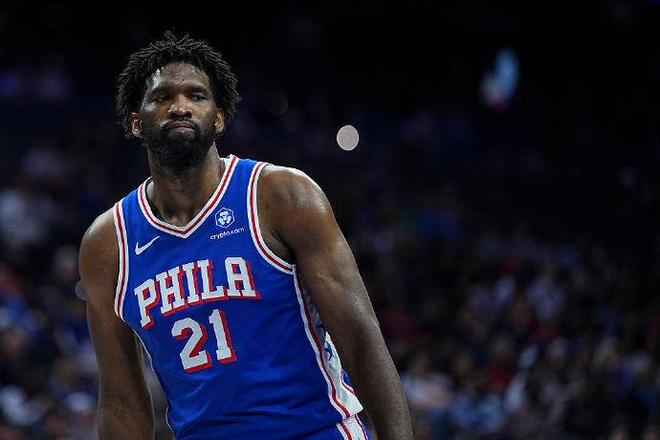 恩比德时隔20天复出：终迎今年季后赛首秀 此前接受阑尾炎手术