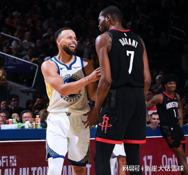 勇士116-117火箭！库里谈波尔津吉斯把话挑明，科尔也解释一事