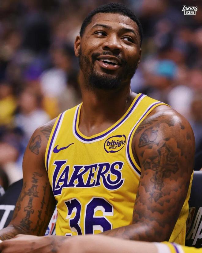 依然很硬！防守效率联盟第一，才2年1100万啊，湖人捡到了