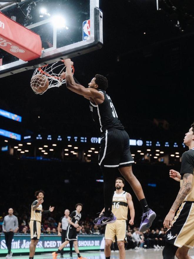 联盟倒数第一！摆烂大战奇才遭篮网横扫6连败垫底 莱利30分