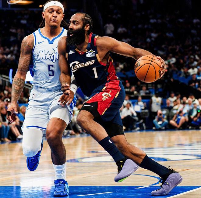 哈登26+3+7！骑士136-131力克魔术，看数据：他当记头功！