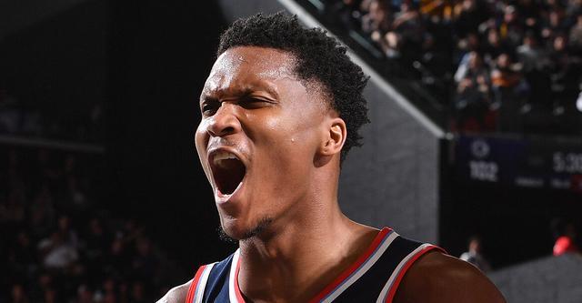 马图林：脚趾伤势影响了我的投篮 无法用受伤的那只脚发力