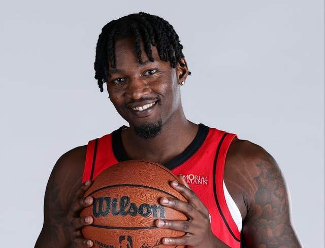 低迷1个赛季，火箭队锋线6+3成奇兵 阿门三分5中2 升级持球当核心