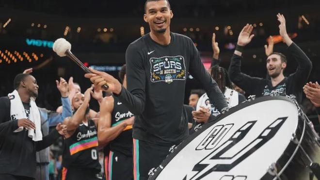 文班亚马揭秘马刺逆转密码：深度+无 ego