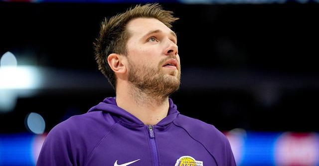 曝东契奇尚无复出时间表 距离恢复对抗性训练至少需要一周半时间