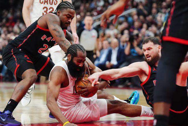 场均6次失误，哈登季后赛什么水平？已经晋升球队老大