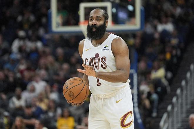 17分大逆转，骑士锁定前四！哈登携5人缺阵施罗德22+11助强势自证