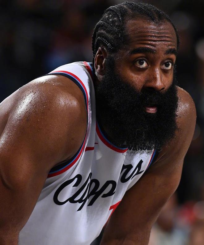 1075三分+2060盖帽！成NBA历史第一人，泰伦卢要认清现实！