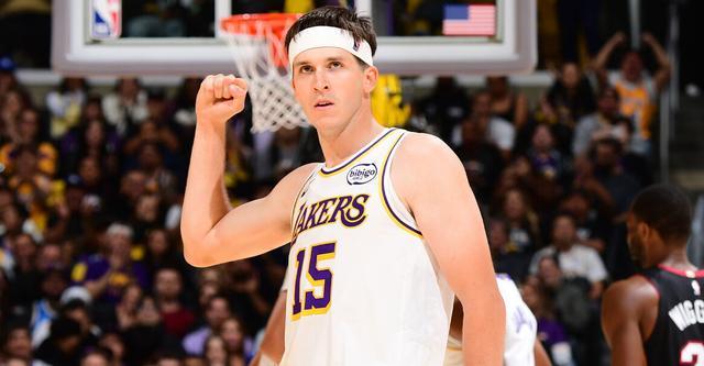 湖人:里夫斯将缺席今日对阵马刺 海斯状态升级为可出战