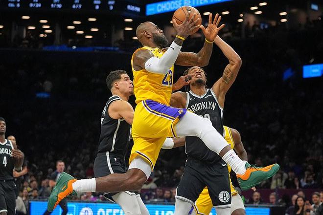 湖人125-109胜篮网 升至西部第五