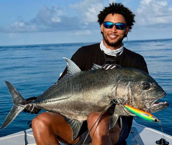 湖人双喜临门,白魔赛季报销!追梦成烫手山芋,西蒙斯宣布新决定