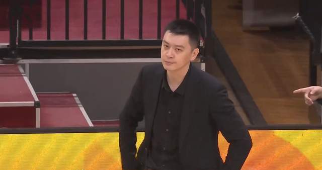 辽篮轻松啃下硬骨头,球员评价:4人优秀,4人及格,他俩太低迷了