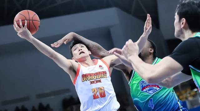 14中10轰34分6板!又一天才后卫横空出世,郭士强给他机会试试?