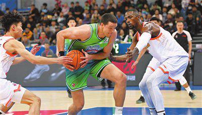 天津男篮不敌江苏队