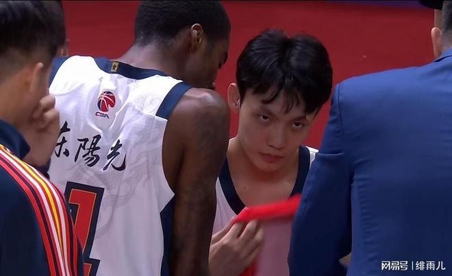 奎因or萨姆纳2选1？广东队赢球却暴漏致命隐患，杜锋重建外援阵容