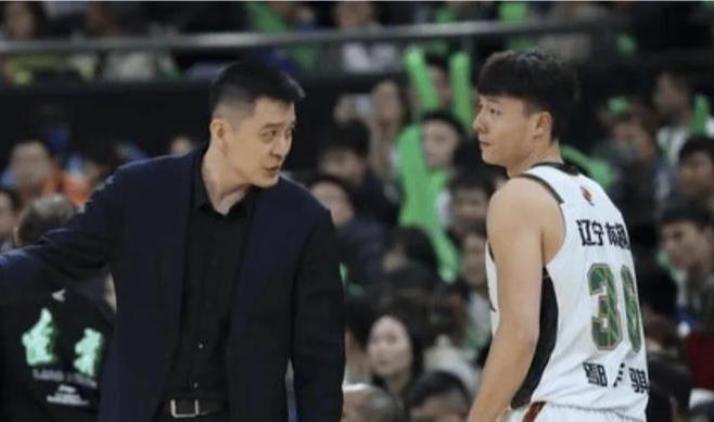 啥也不是！辽篮大将打强队就现形 20分钟5中0太扎眼