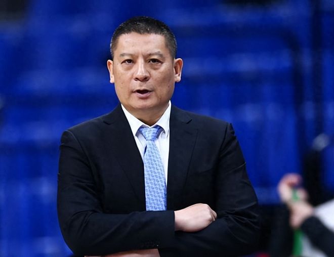 CBA第4个下课主教练产生！球迷：下一个是刘炜OR张庆鹏？