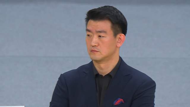 王博来了也白搭！联赛领头羊被黑马掀翻，无缘决赛，还伤了孙铭徽