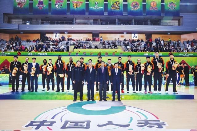 “CBA俱乐部杯”落幕 山西男篮获亚军