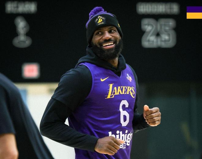 冲击NBA杯西决！湖人备战马刺曝光，雷迪克：限制福克斯突破...