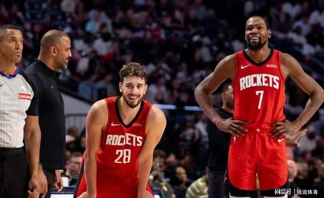 再见鲍尔,火箭、快船二选一?斯通酝酿3换1交易,帮助哈登?