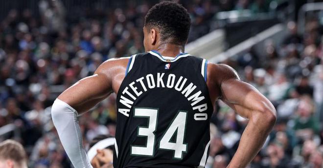 一个过气全明星，一个玻璃人，就这补强力度？难怪字母哥要离开！