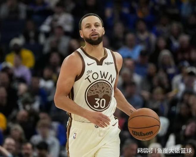 勇士大胜！库里26+6格林被弃用，班凯罗21+12，波杰16+5全队第一