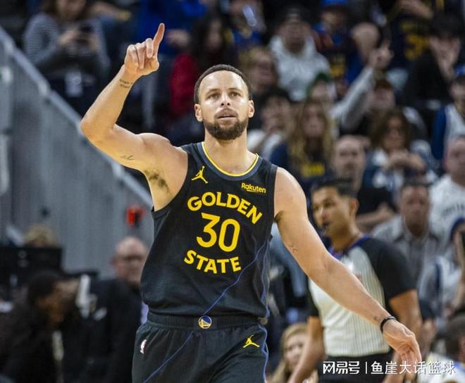库里送祝福，科尔谈格林摊牌！美媒看好勇士胜独行侠，3点成关键