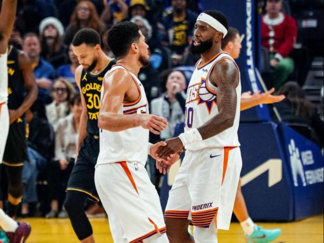 勇士险胜！库里28+6全队第一，狄龙犯大错，巴特勒22+5新秀大爆发