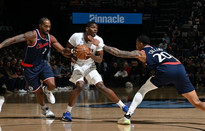 决胜时刻崩盘哈登又背锅?下半场4中0仅2分 快船沉底非保罗之过