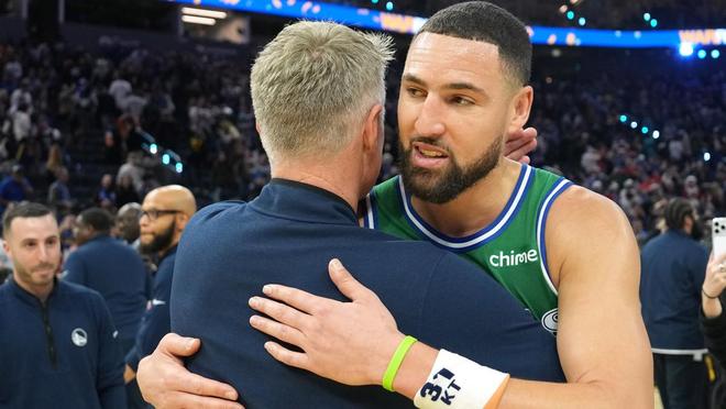 科尔：我不习惯看到克莱在别的球队，我想他多希望他还在这里