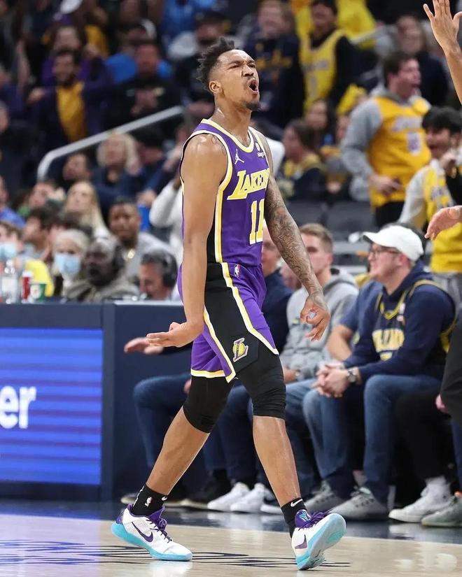 超级妖刀生锈了！1数据生涯新高反成重建炮灰 1短板8年未改