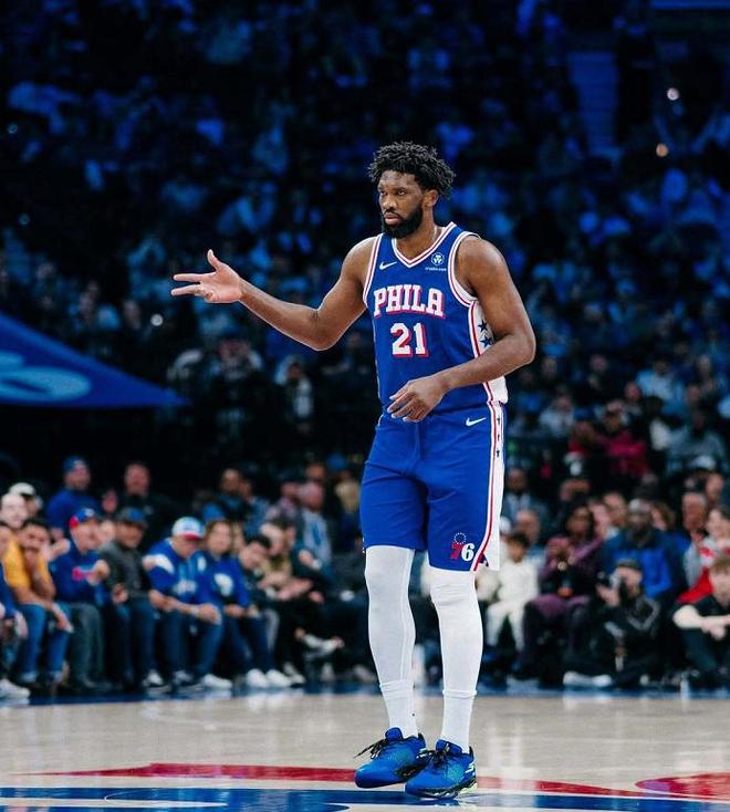 马克西27+4+8乔治打铁，恩比德31分打爆武神难救主，公牛逆转76人