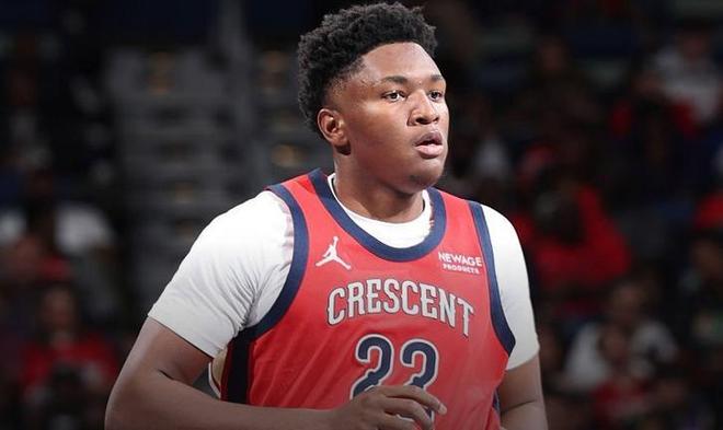 13号秀狂砍33分三双创历史!他能带鹈鹕崛起吗?