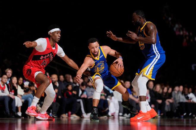 勇士3连胜终结！库里空砍39分指出两大短板 科尔执迷不悟还在嘴硬