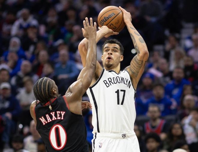 8分爆冷掀翻76人!小波特28分对飙恩比德,马克西14中3迷失